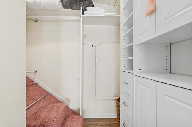 Building Photo - Whitefish Home with Great Lake Views