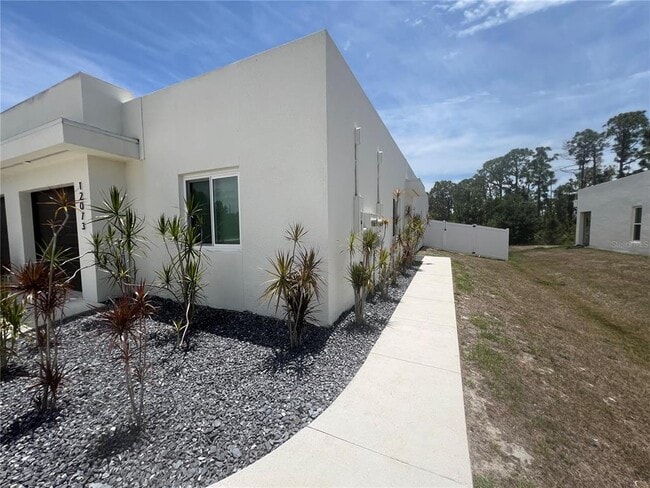 Building Photo - 12073 Henley Ave