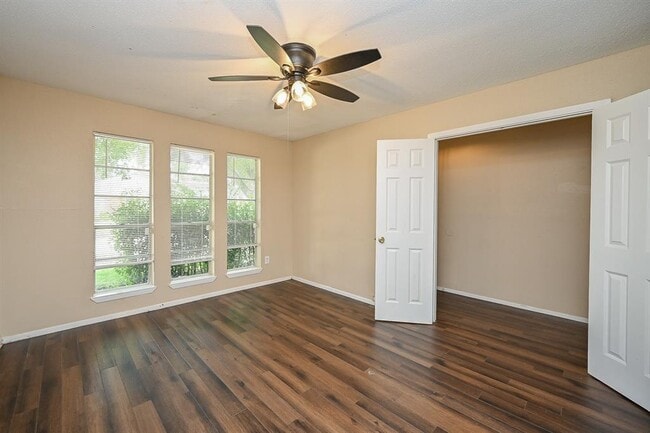 Building Photo - 19226 Plantain Dr