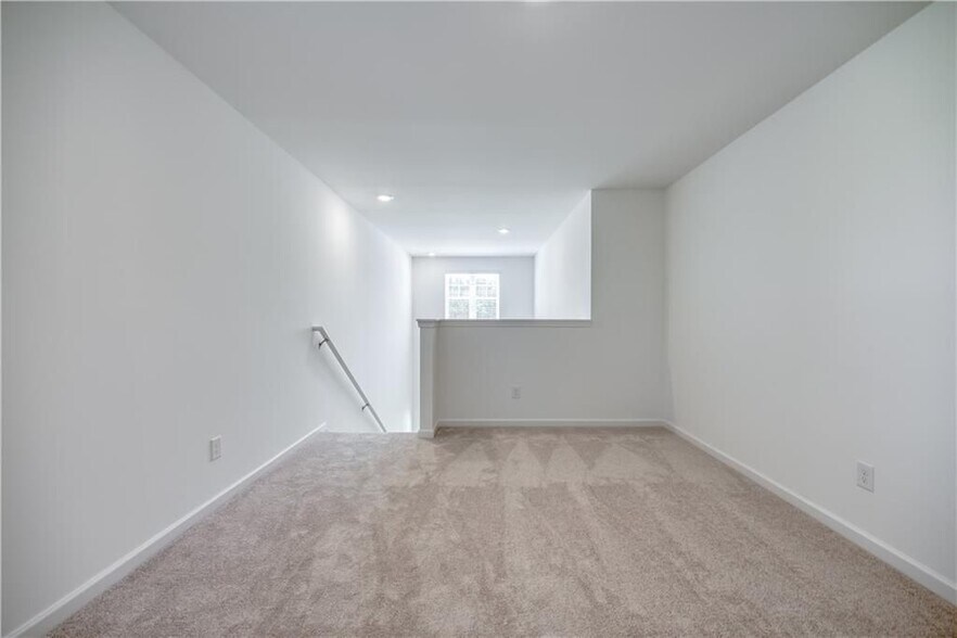 Building Photo - 49 Kestrel Dr