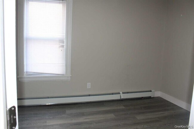 Building Photo - 211 Winnikee Ave