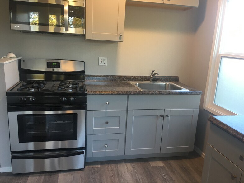 Primary Photo - 4770 Soquel Dr