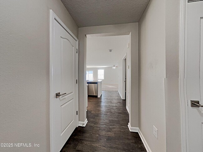 Building Photo - 3619 Derby Forest Dr