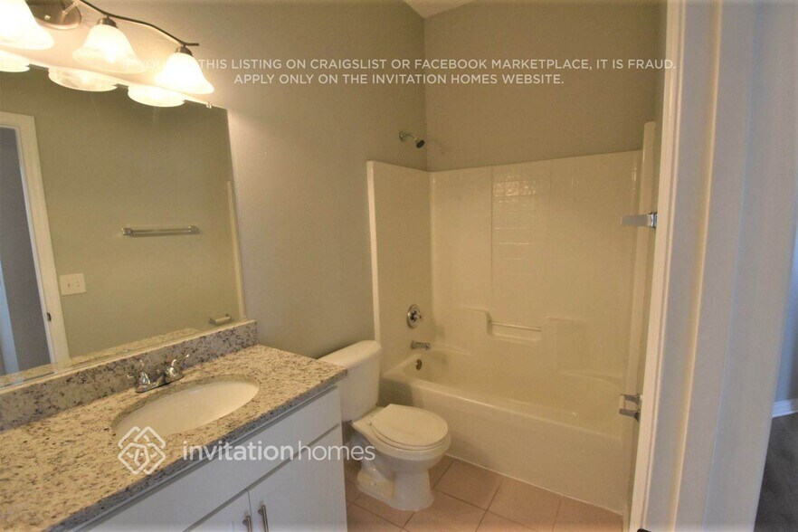 Building Photo - 4278 Ventana Blvd