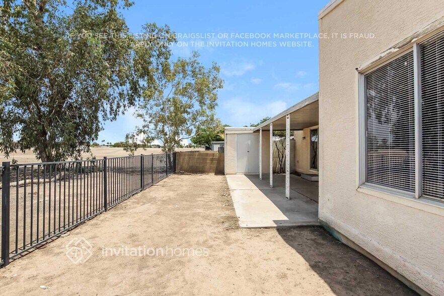 Building Photo - 10412 W Devonshire Ave
