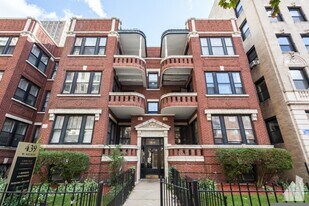 Building Photo - 461 W Melrose St