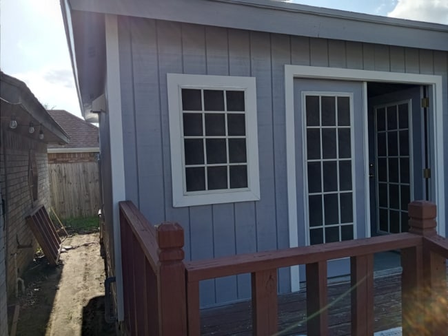 Building Photo - 1613 Terrace Dr