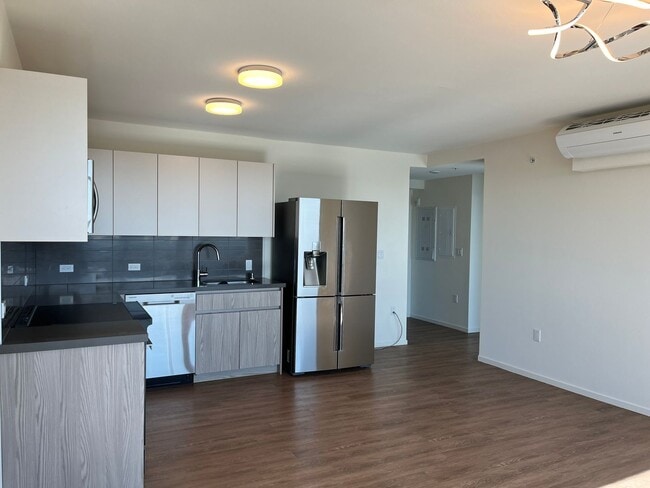 Building Photo - Kapiolani Residence Condo - 2 bedrooms, 2 ...