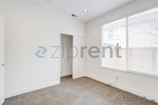 Building Photo - 430 Antelope Ridge Way