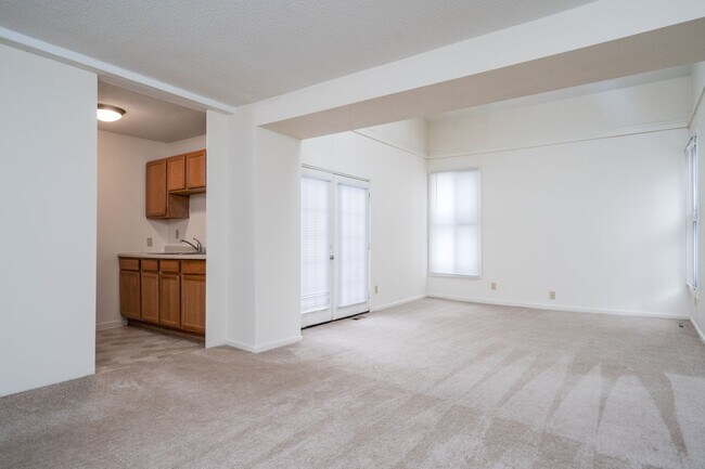 Interior Photo - Aspen Oaks