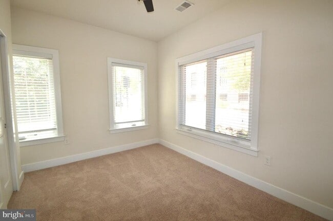 Building Photo - 408 Stabler Ln