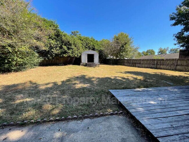 Building Photo - 7308 Paprika Ln