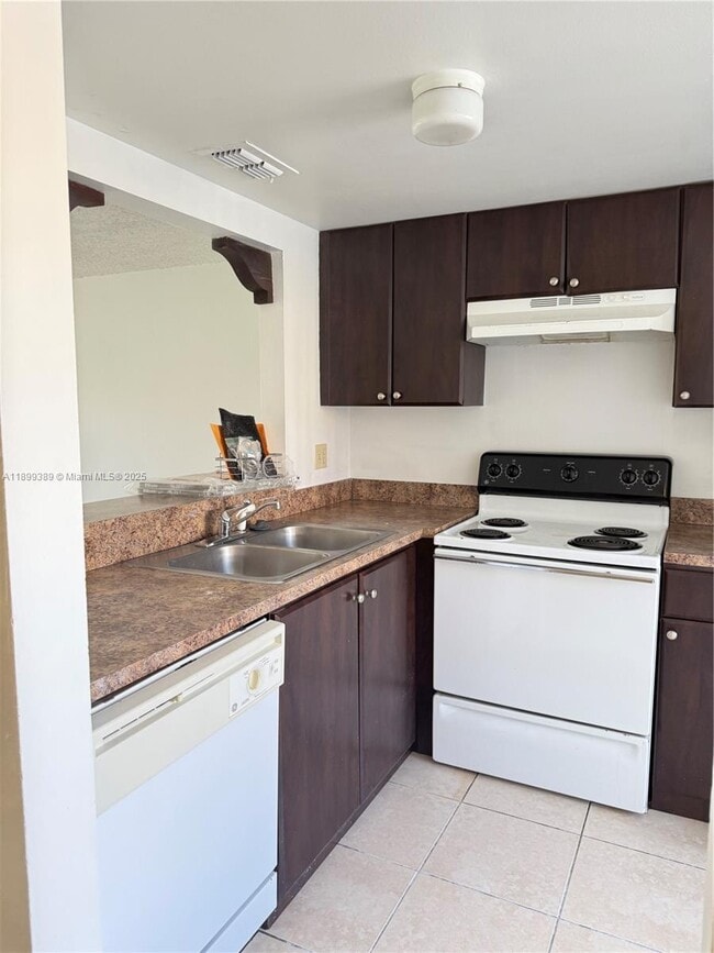 Building Photo - 3873 NW 90th Ave