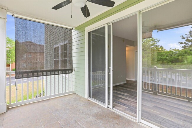 Building Photo - 2801 Chancellorsville Dr