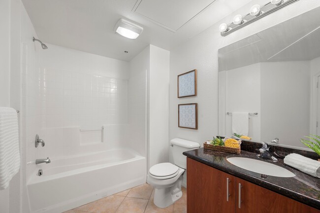 Building Photo - Light and Bright East Village 2 Bedroom! S...