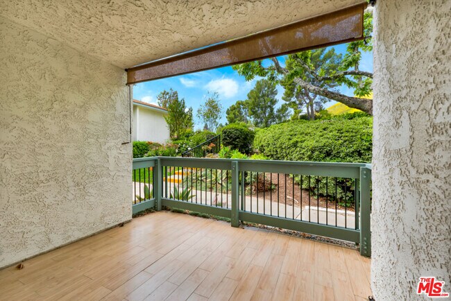 Building Photo - 4720 Park Granada