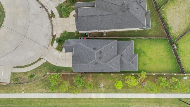 Building Photo - 6602 Albany Forest Ct
