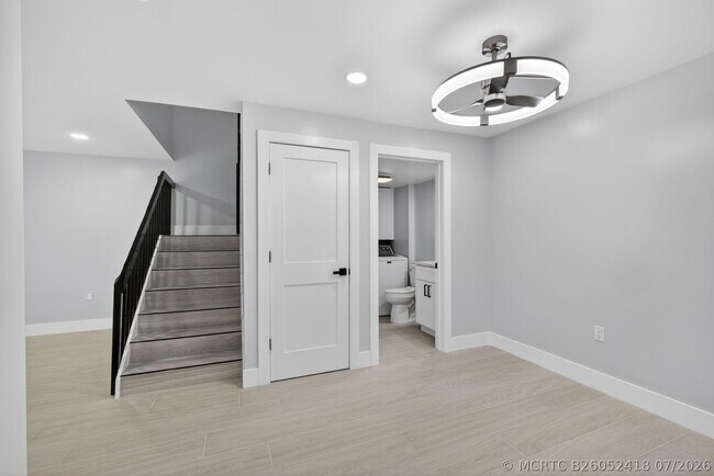 Building Photo - 183 Charter Way