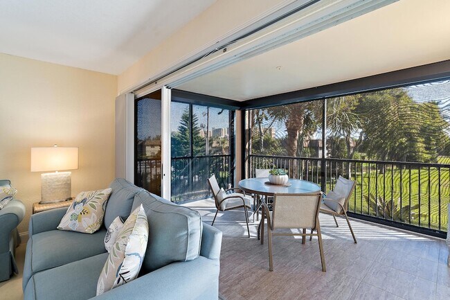 Building Photo - 275 Palm Ave