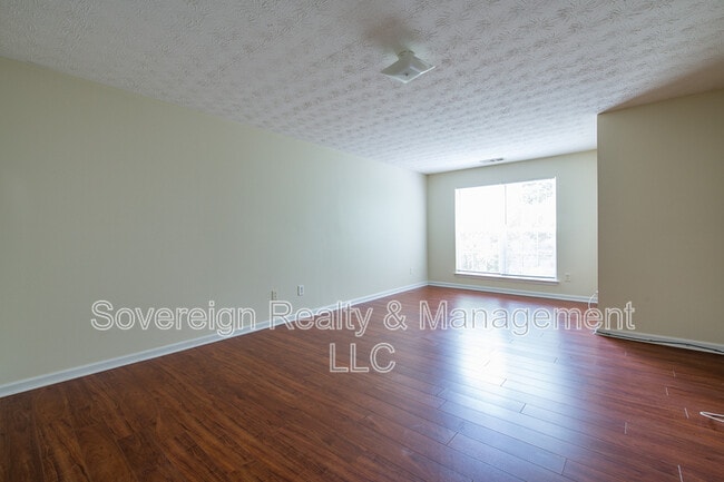 Building Photo - 3716 Harvest Dr