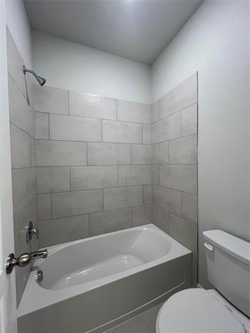 Building Photo - 3033 Burwick Ln