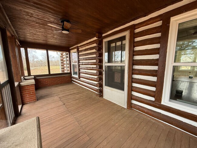 Building Photo - 4676 Sevierville Rd