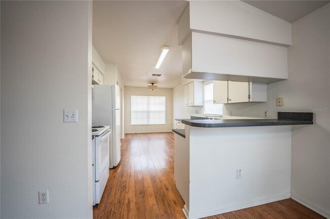 Building Photo - 812 Marcia Loop