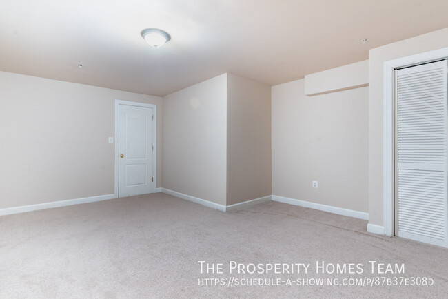 Building Photo - Spacious Modern Living in Upper Marlboro!