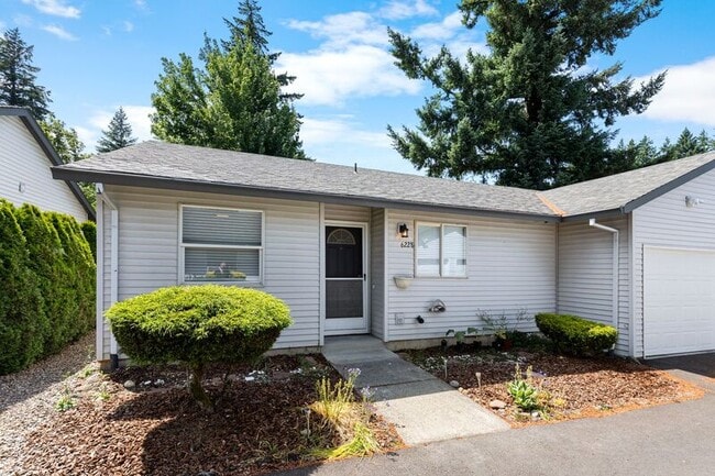 Building Photo - 6228 SE 134th Ave