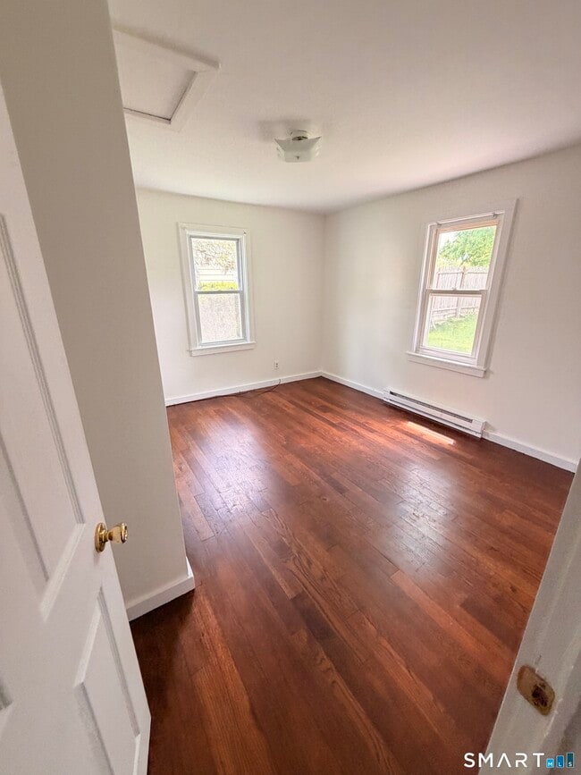 Building Photo - 48 Ridgeview Cir