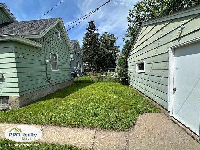 Building Photo - 763 Blair Ave
