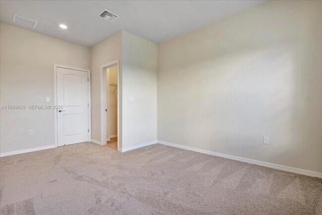 Building Photo - 2108 Appleton Cir N