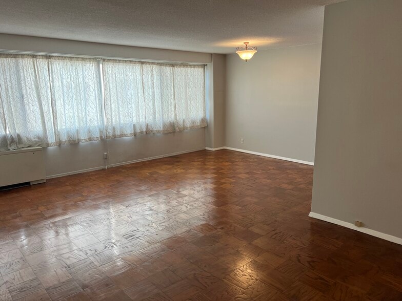 Building Photo - 4515 Willard Ave