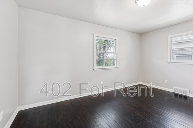 Building Photo - 3821 Saratoga St