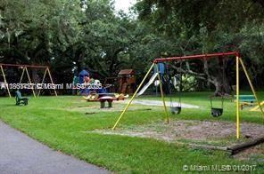 Building Photo - 9431 Live Oak Pl