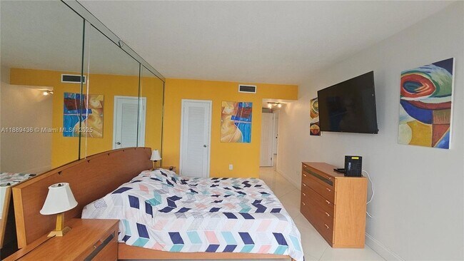 Building Photo - 1980 S Ocean Dr