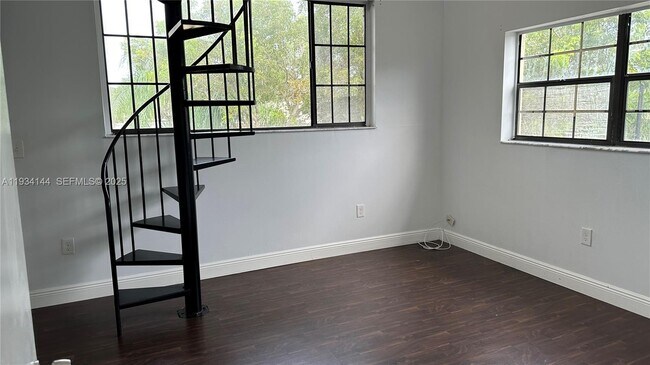 Building Photo - 8834 SW 130th Ct