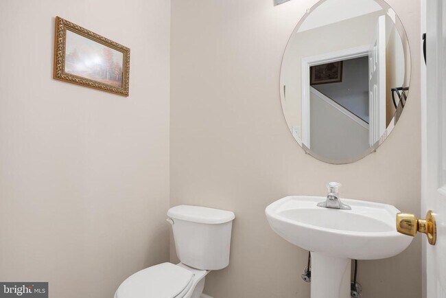 Building Photo - 16 High Meadows Dr