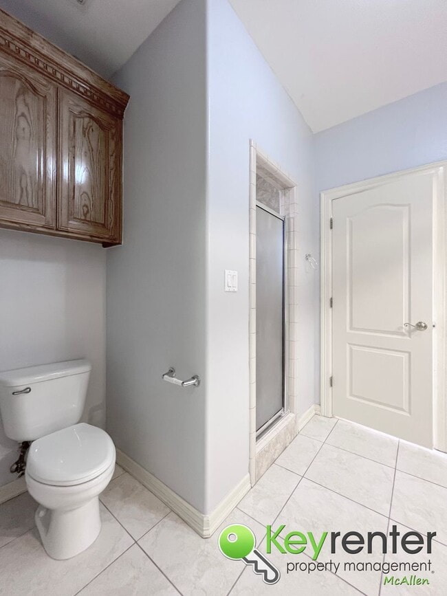 Building Photo - 3Bed/2Bath Gorgeous and move in ready.  (S...