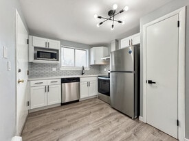 Building Photo - 30 Henderson Dr