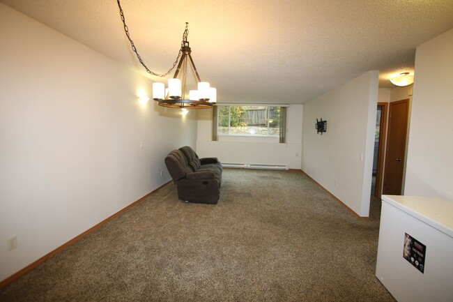 Primary Photo - 2 Bed, 1 Bath Condo in West Anchorage!