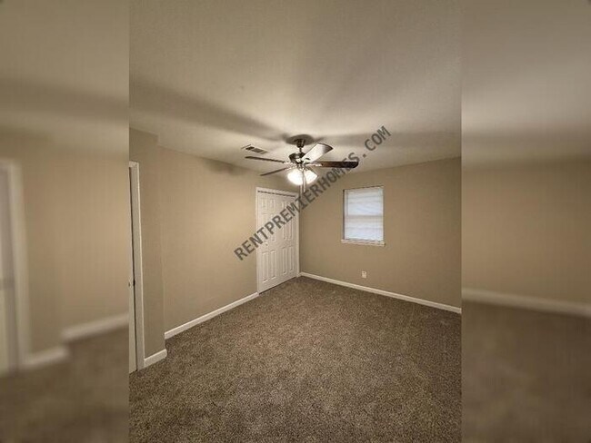 Building Photo - 607 S Jackson St