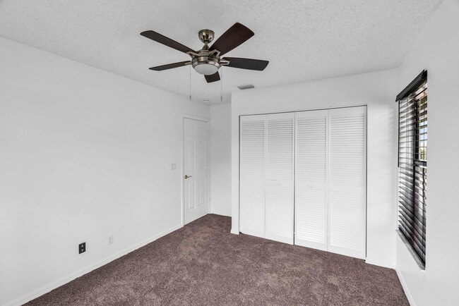Building Photo - 12382 Pleasant Green Way