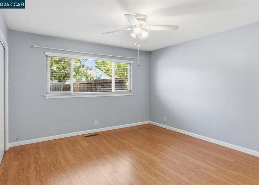 Building Photo - 55 Ceemar Ct