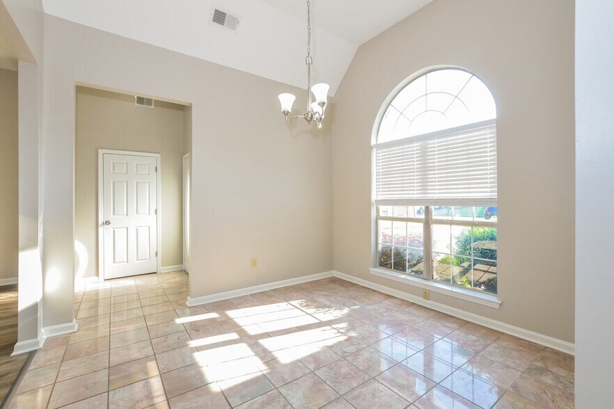 Building Photo - 4868 Harvest Park Dr