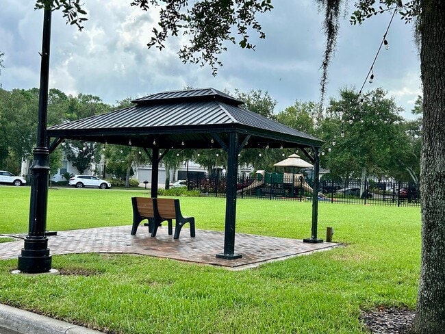 Building Photo - Luxury-living 4/Beds/3.5-Bath home in prestigious Highland Park!