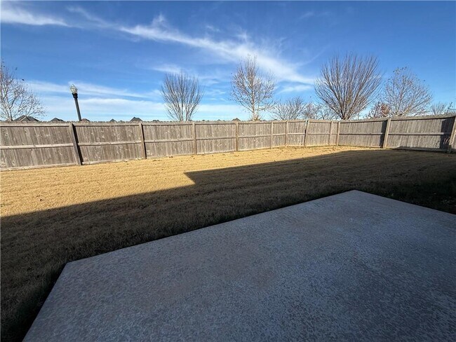 Building Photo - 3100 SW Wargate Ave