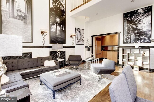 Building Photo - 1715 15th St NW