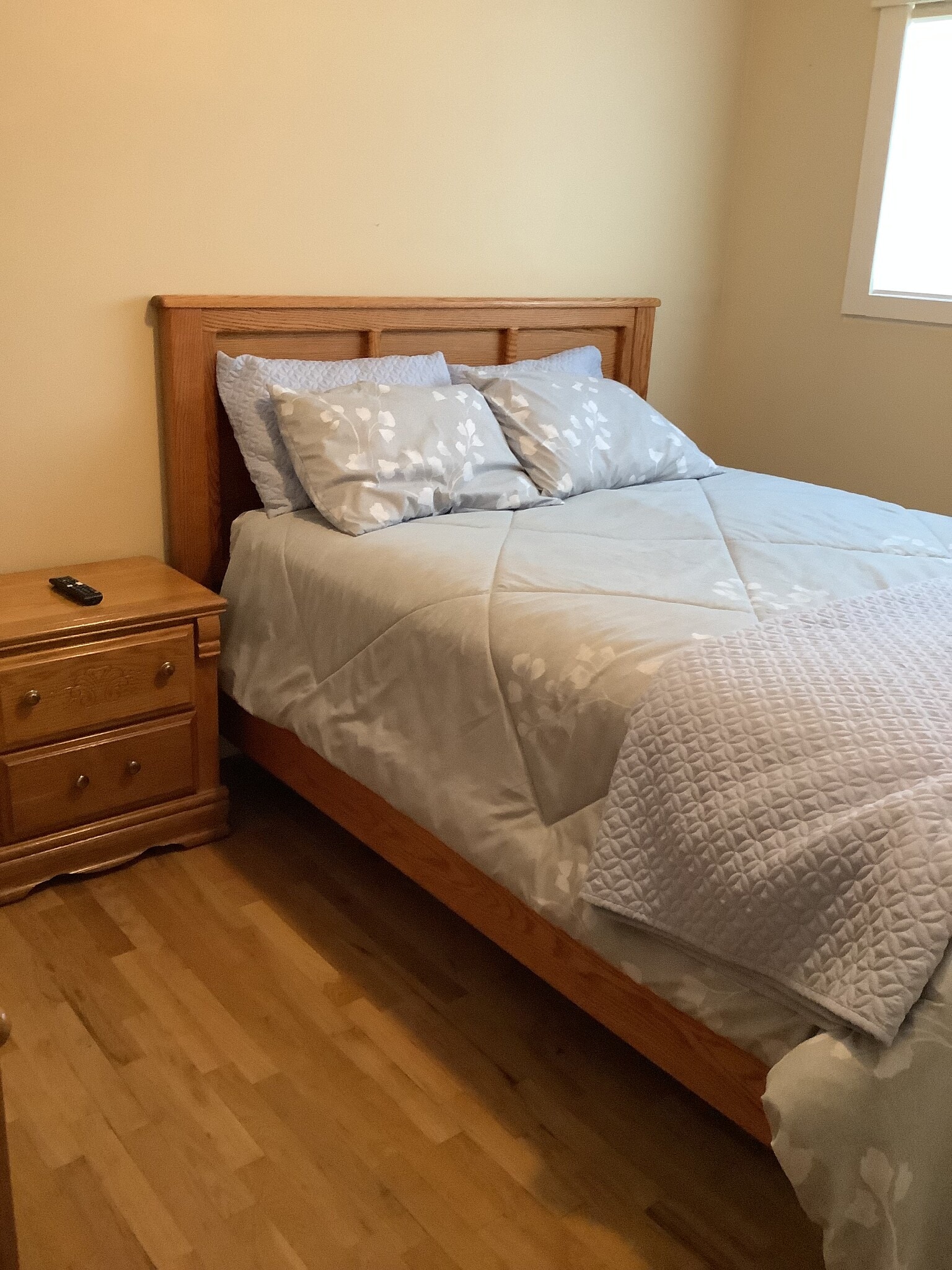 Building Photo - 1006 25th St W