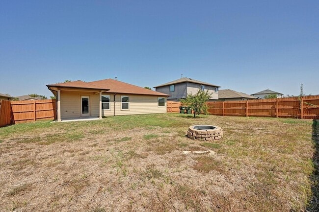 Building Photo - 411 Langely